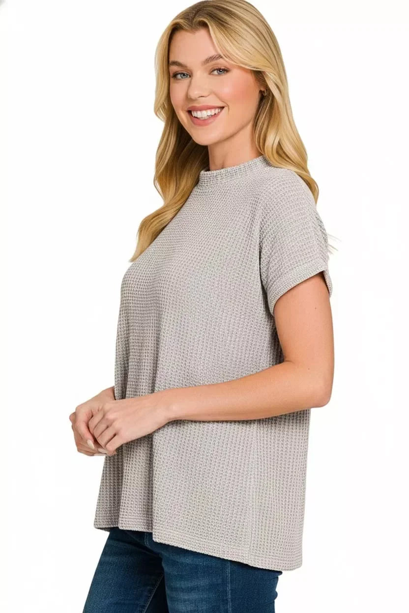 Gray waffle knit short sleeve top, trendy and comfortable women's fashion