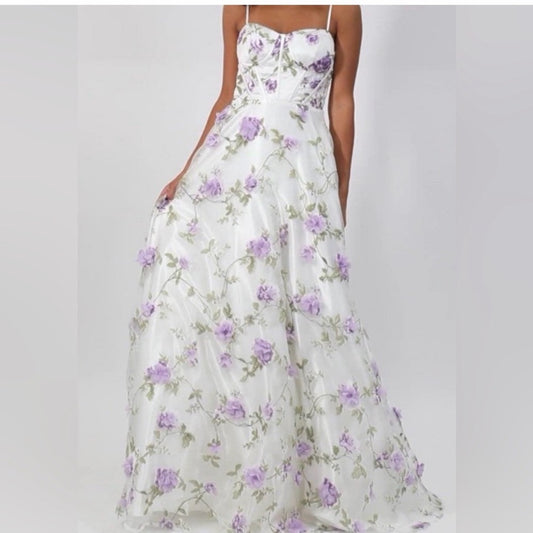 Say Yes 3D floral embellishment details. Size 13/14 white and purple
