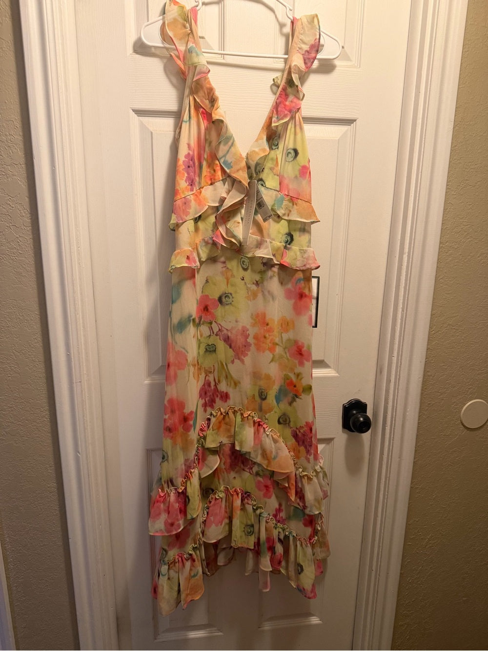 Adrianna Papell Floral Ruffle Dress - Elevate Your Style with Graceful Floral Elegance