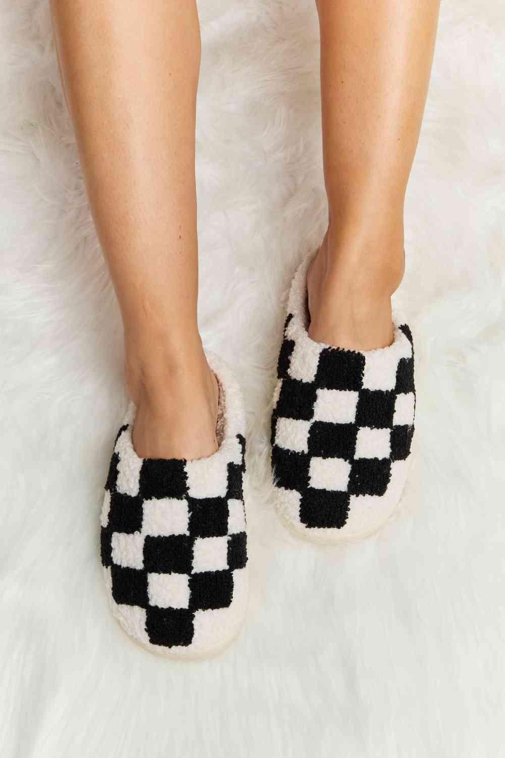 Checkered Print Plush Slide Slippers - Wildflower Hippies