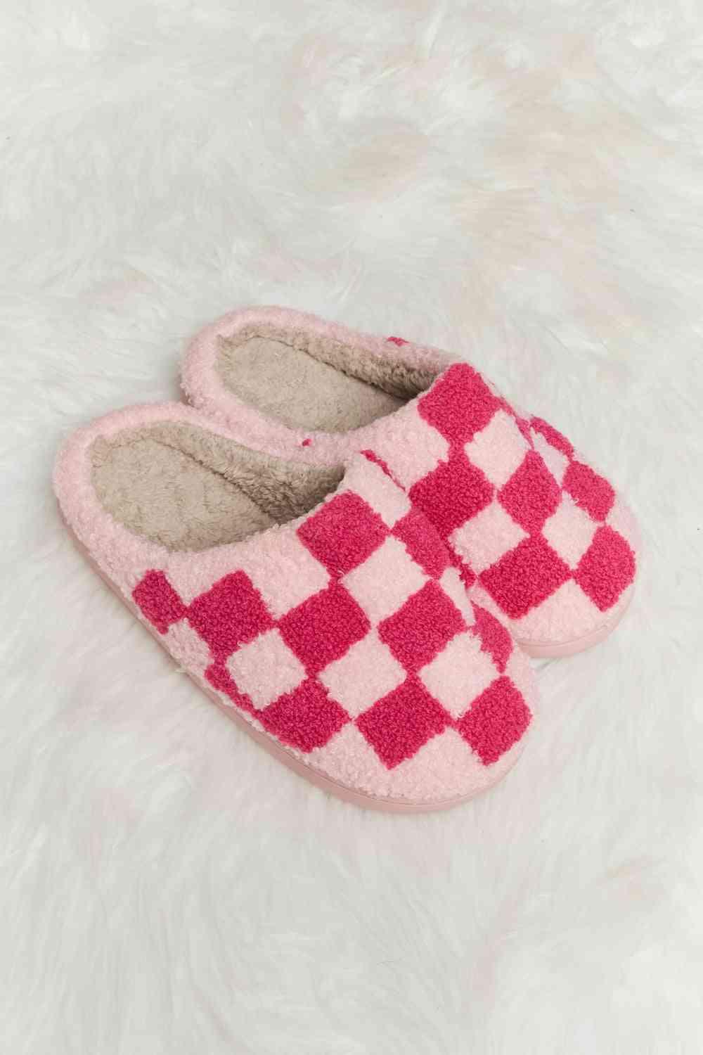 Checkered Print Plush Slide Slippers - Wildflower Hippies