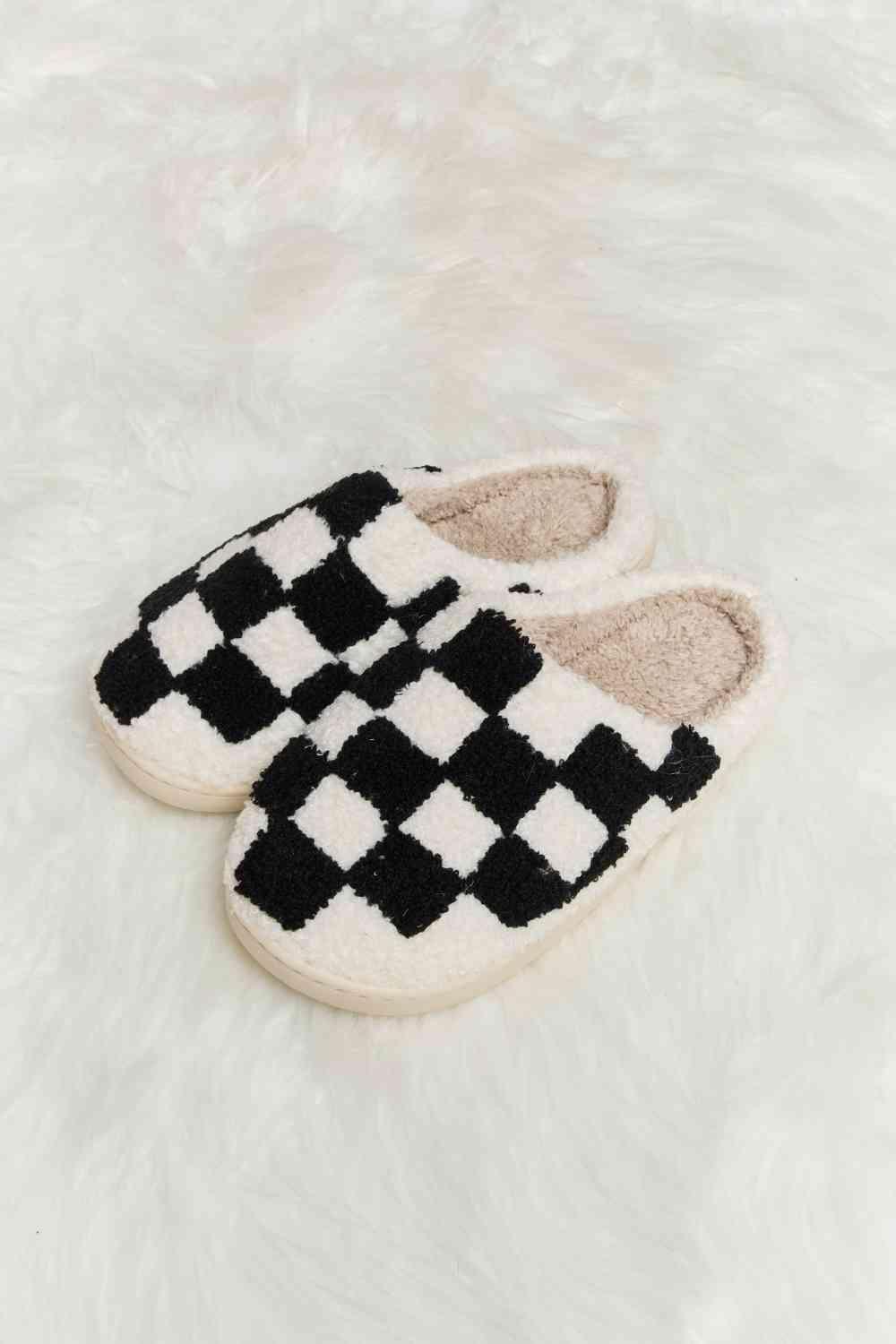 Checkered Print Plush Slide Slippers - Wildflower Hippies